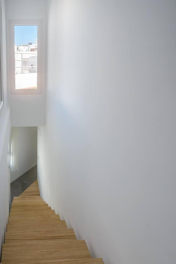 Apartamento Con Terraza Vistas Al Mar. โกนิล เด ลาฟรอนเตรา ภายนอก รูปภาพ