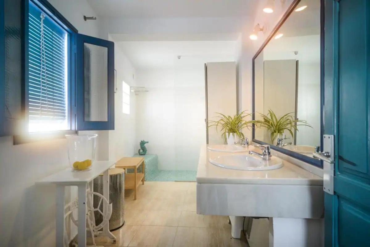 Apartamento Con Terraza Vistas Al Mar. โกนิล เด ลาฟรอนเตรา ภายนอก รูปภาพ