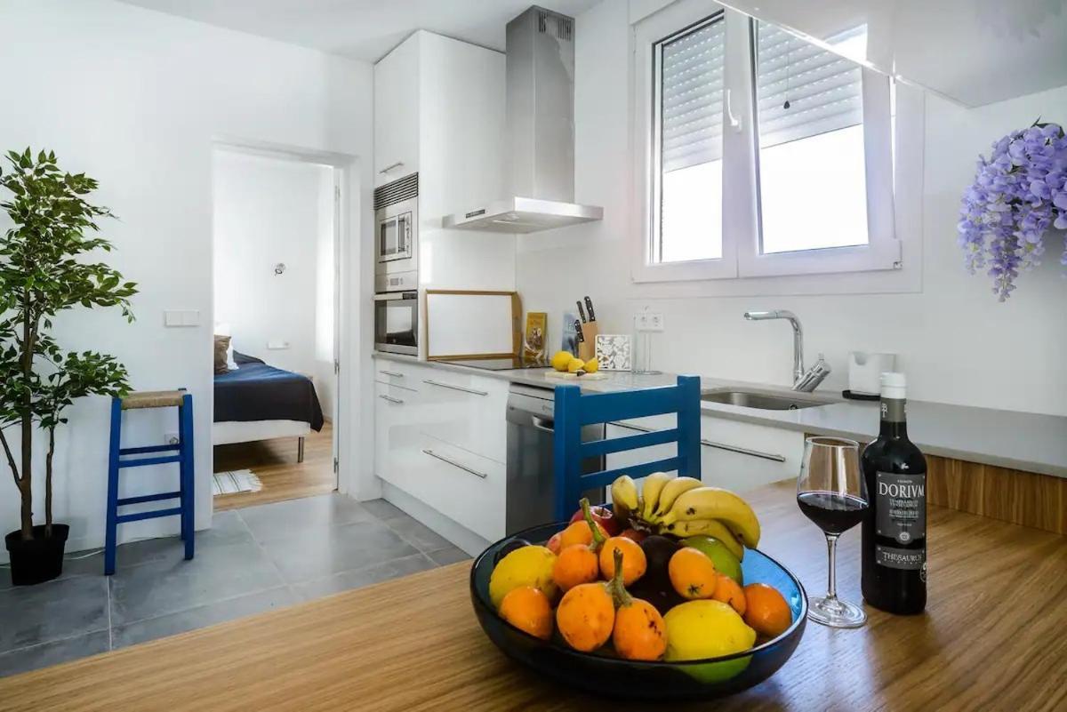 Apartamento Con Terraza Vistas Al Mar. โกนิล เด ลาฟรอนเตรา ภายนอก รูปภาพ
