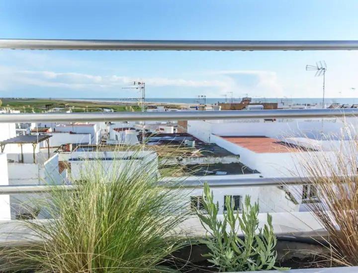 Apartamento Con Terraza Vistas Al Mar. โกนิล เด ลาฟรอนเตรา ภายนอก รูปภาพ